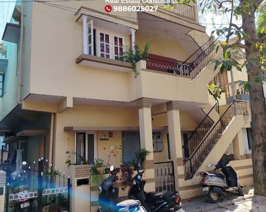 BDA 30x40 House For Sale In Indiranagar.