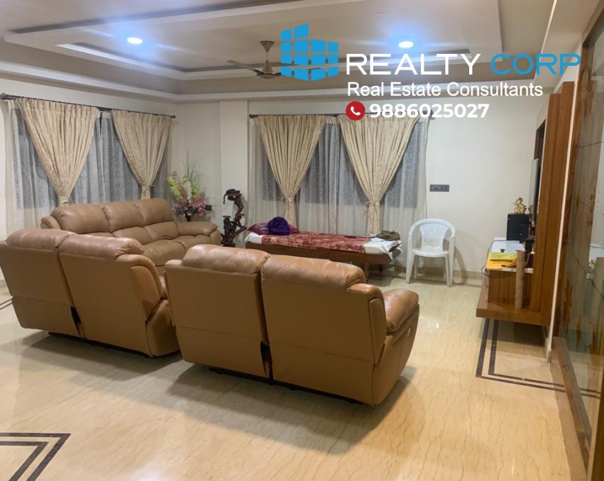 High Grounds Apartment