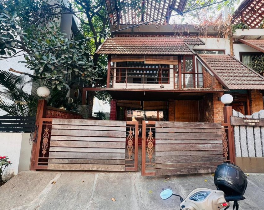 4 Bedroom House For Sale In Indiranagar