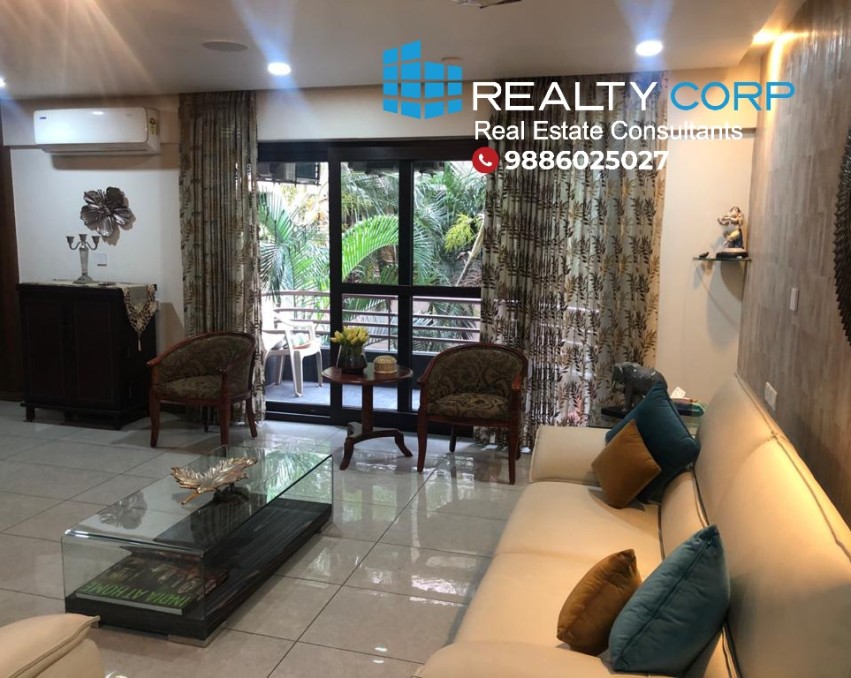 4BHK Flat For Sale In The Embassy